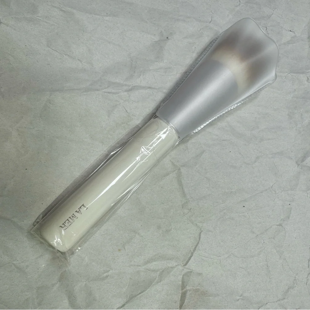 La Mer foundation brush Authentic